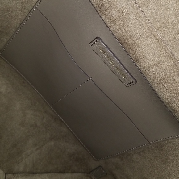 Michael Kors Junie - Picture 8 of 8